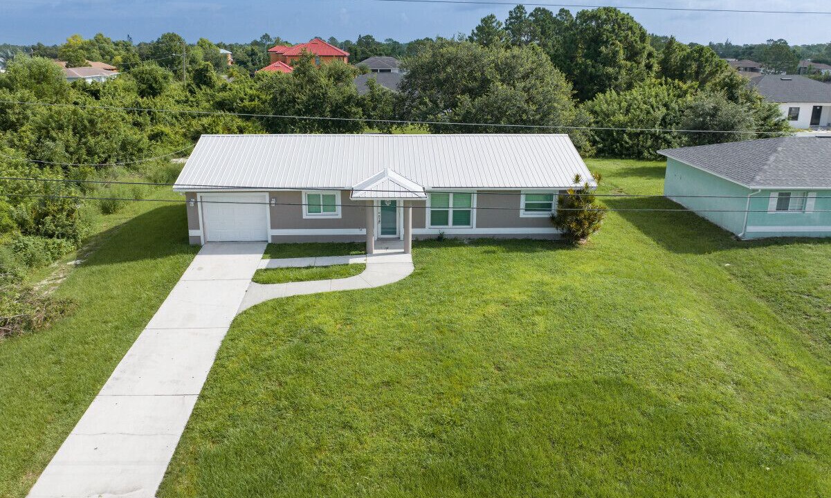 Photo of Outdoor in Lehigh Acres
