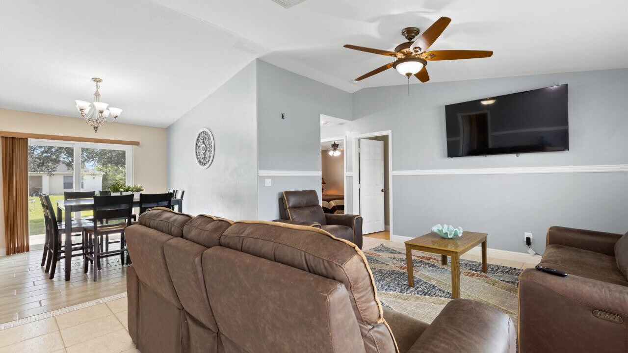 Photo of Livingroom in Lehigh Acres