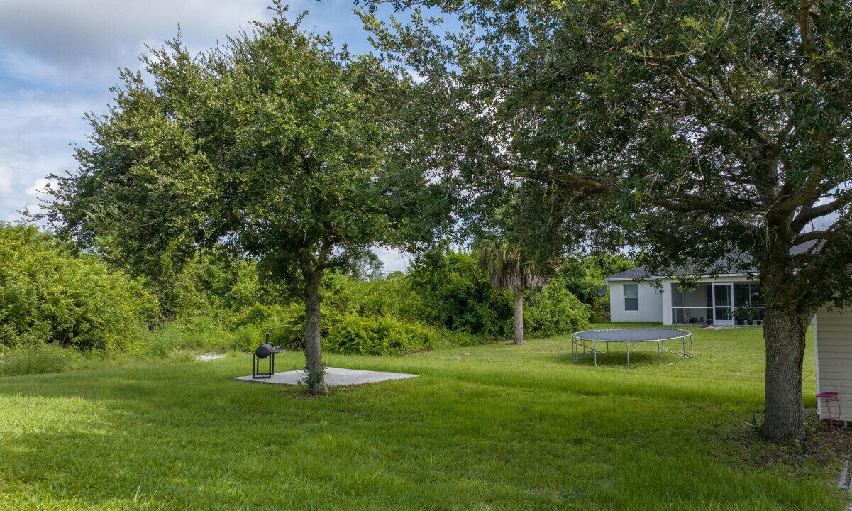 Photo of Outdoor in Lehigh Acres