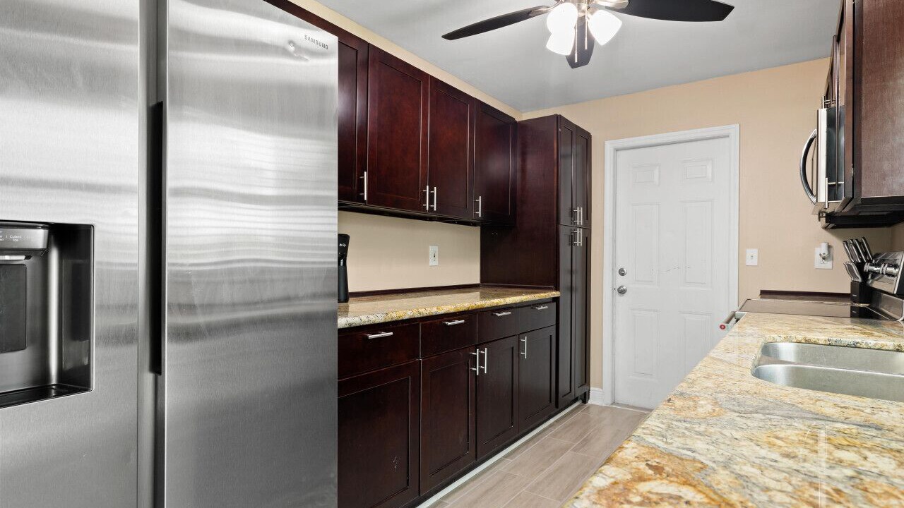 Photo of Kitchen in Lehigh Acres