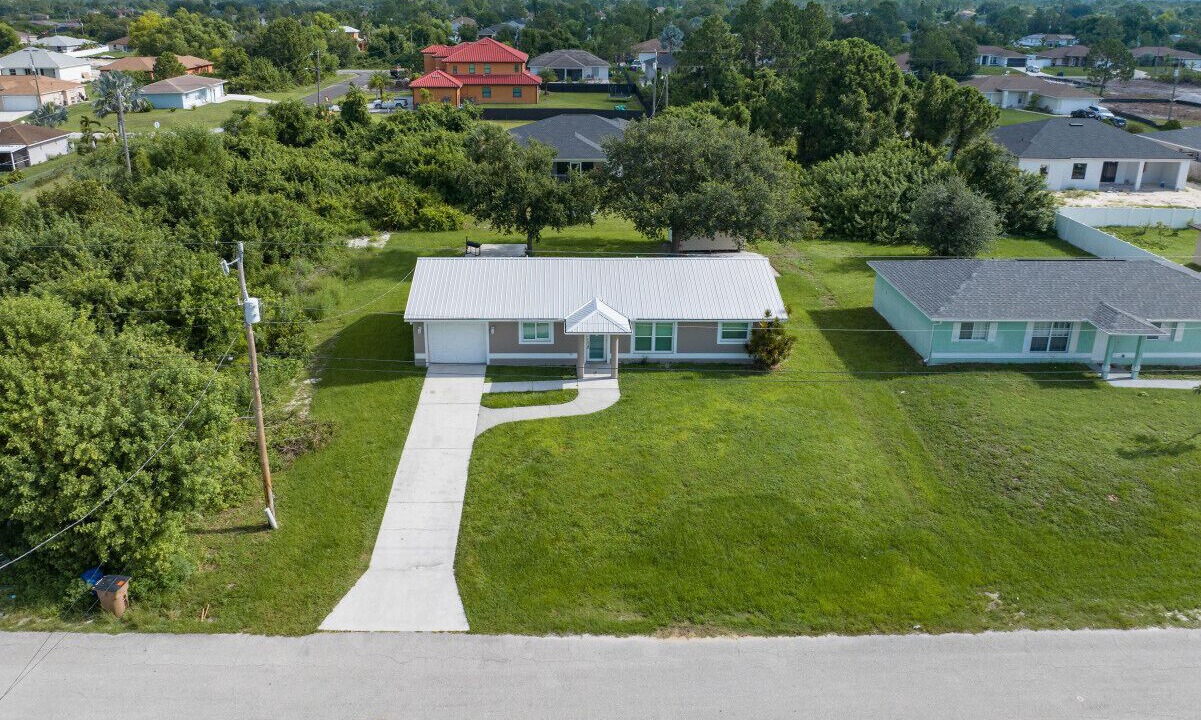 Photo of Outdoor in Lehigh Acres