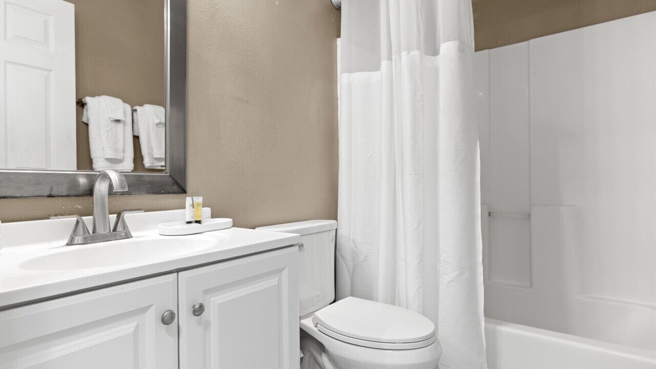 Photo of Bathroom in Lehigh Acres