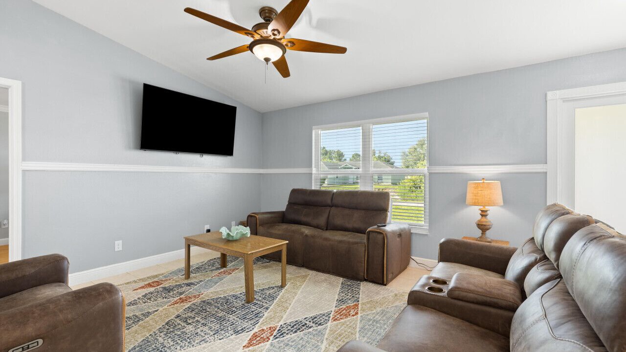 Photo of Livingroom in Lehigh Acres