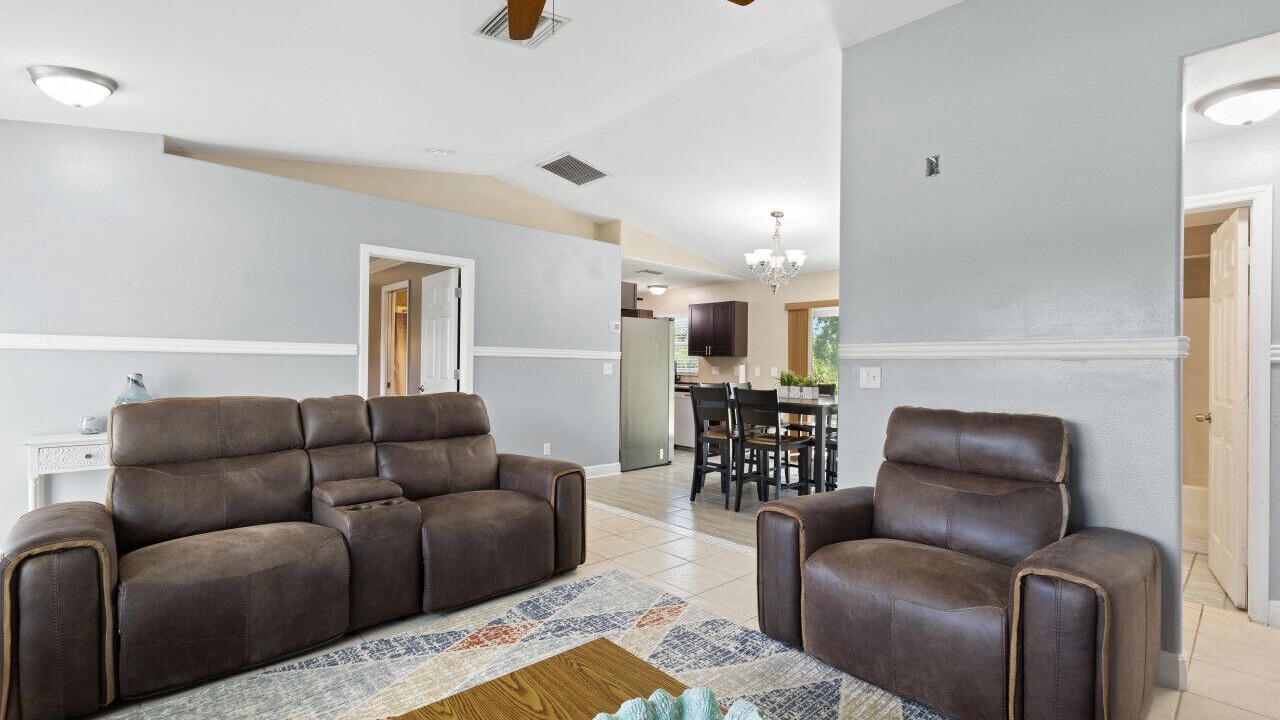 Photo of Livingroom in Lehigh Acres
