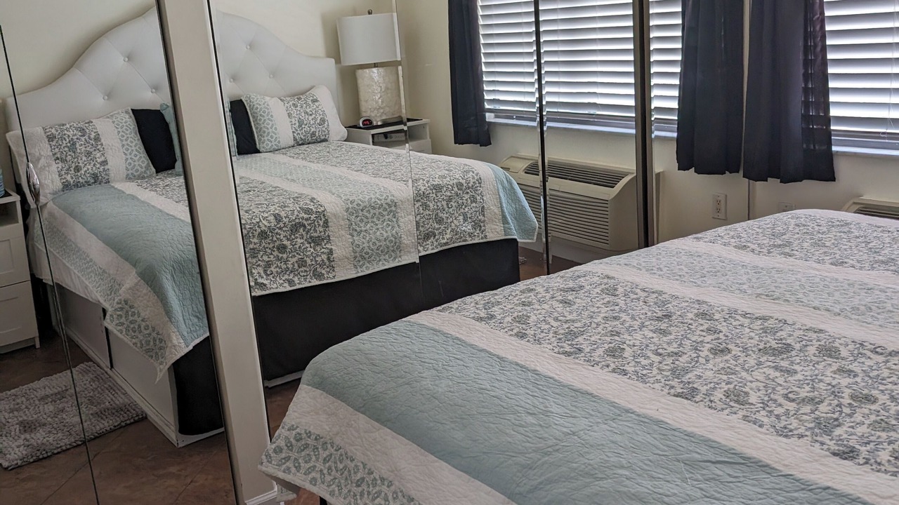Photo of Bedroom in Paradise Lakes