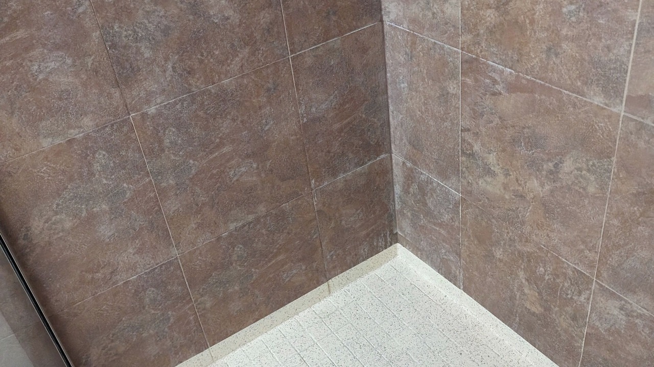 Photo of Bathroom in Paradise Lakes