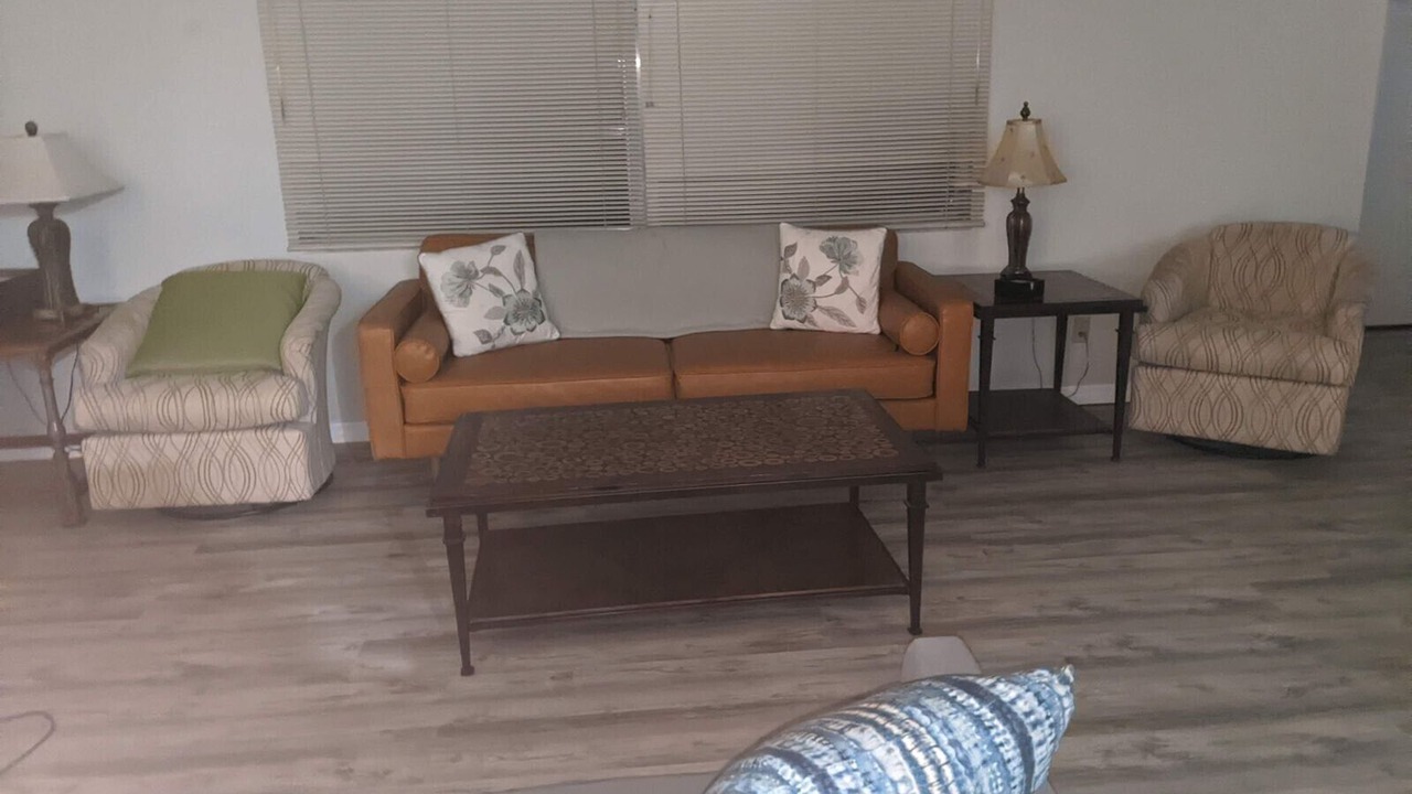 Photo of Livingroom in Gulf Cove