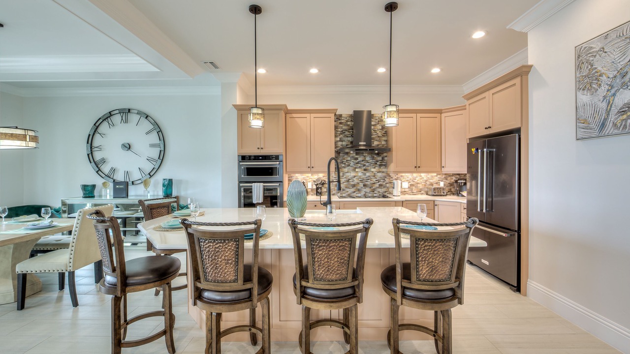 Photo of Kitchen in Mid Island