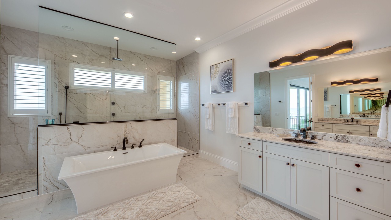 Photo of Bathroom in Mid Island