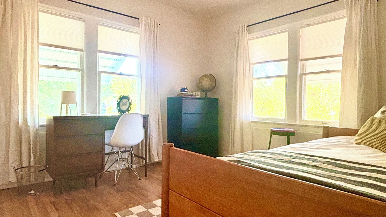 Photo of Bedroom in Biscayne Park