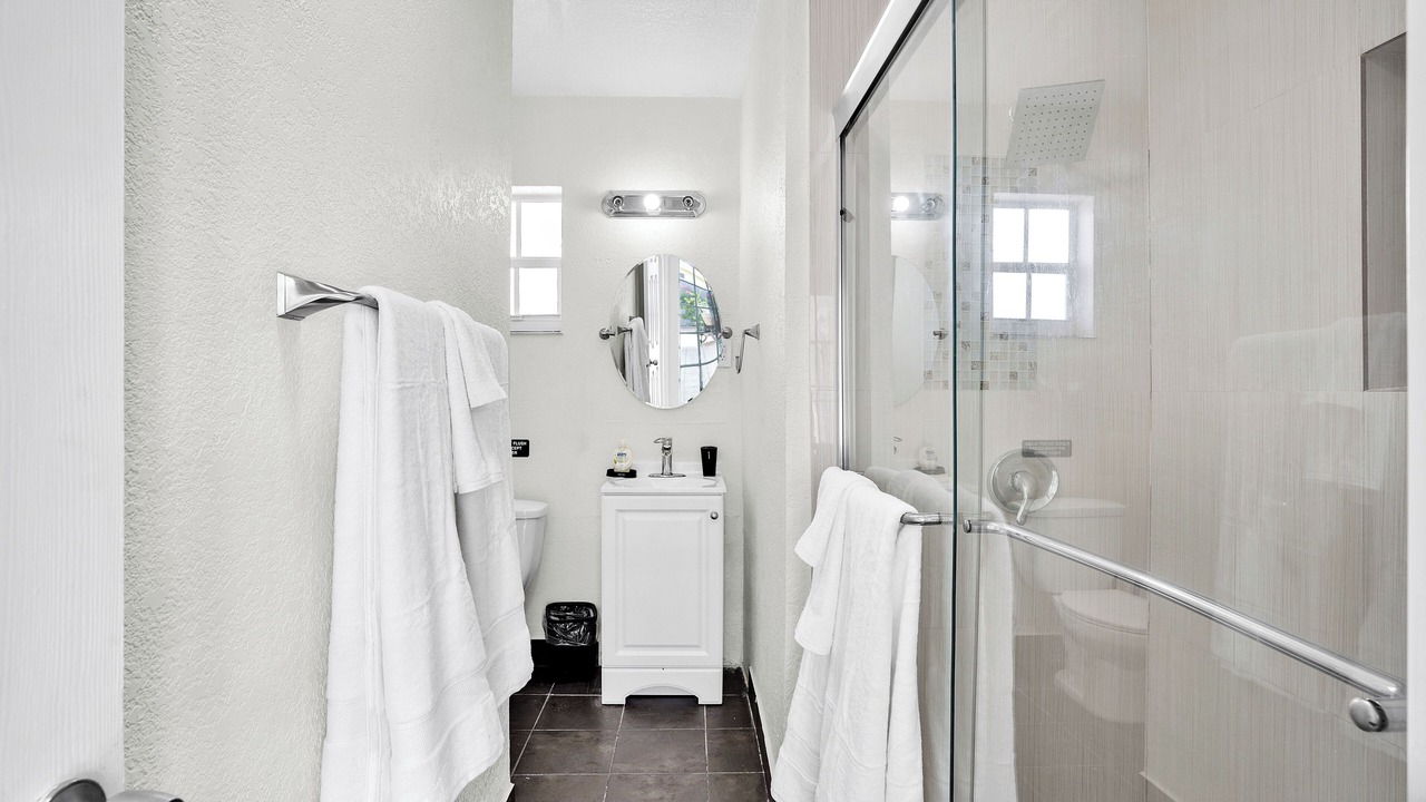 Photo of Bathroom in Survey Creek