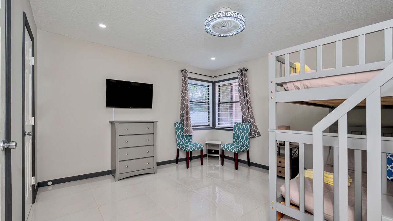 Photo of Bedroom in Lake Worth