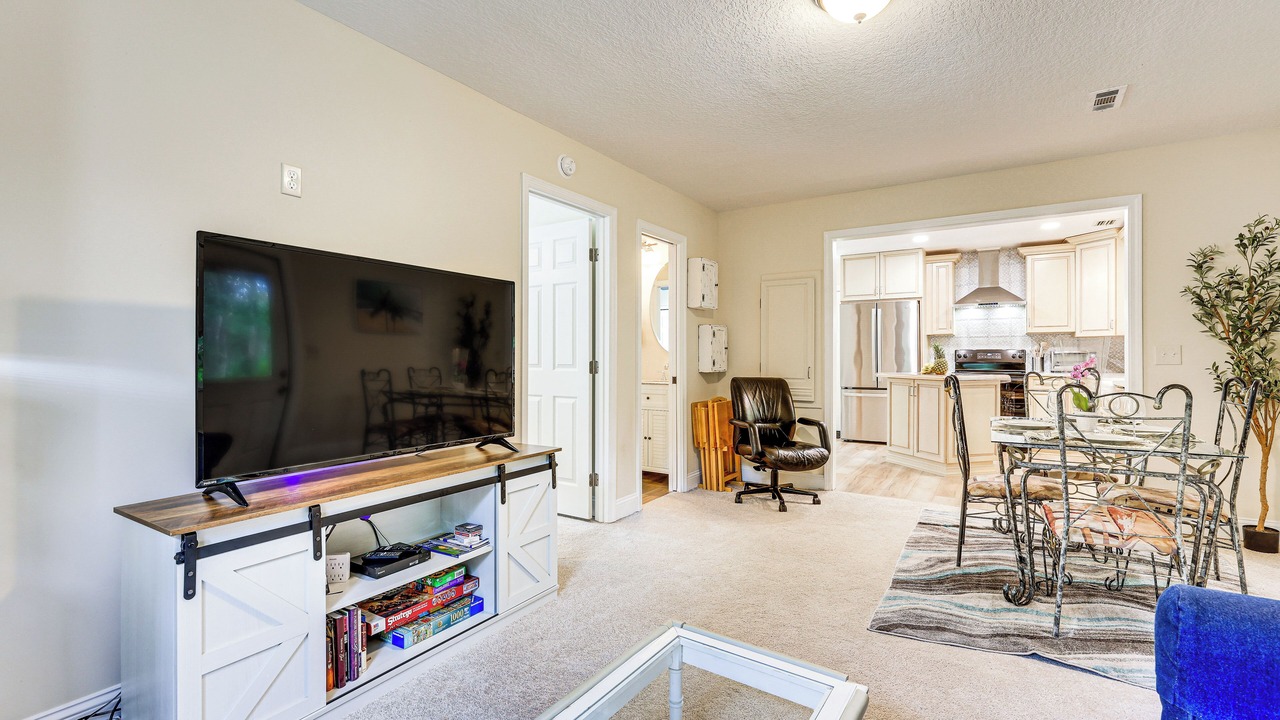 Photo of Livingroom in Fruit Cove