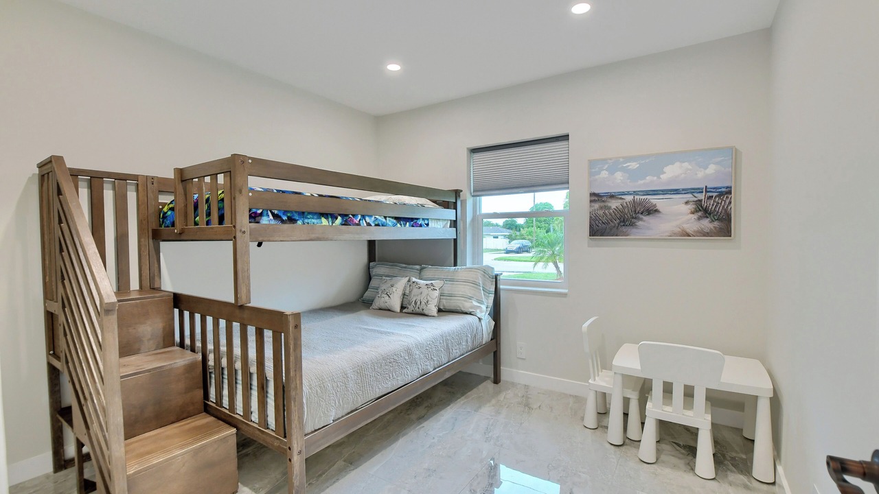 Photo of Bedroom in Tropic Palms