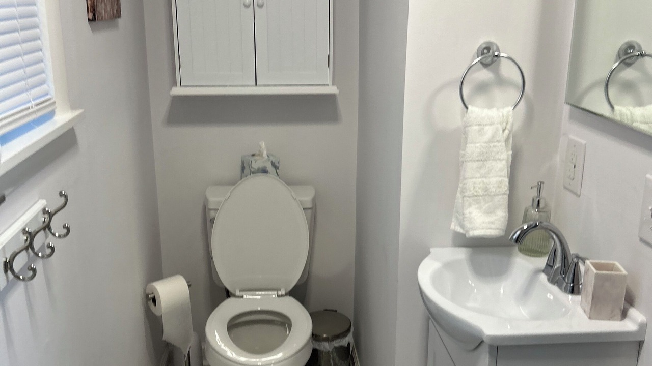 Photo of Bathroom in Weaver