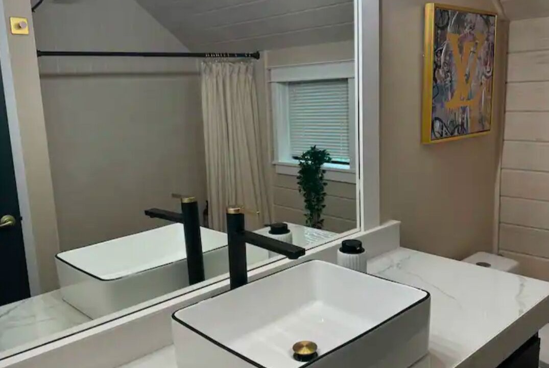 Photo of Bathroom in Niceville