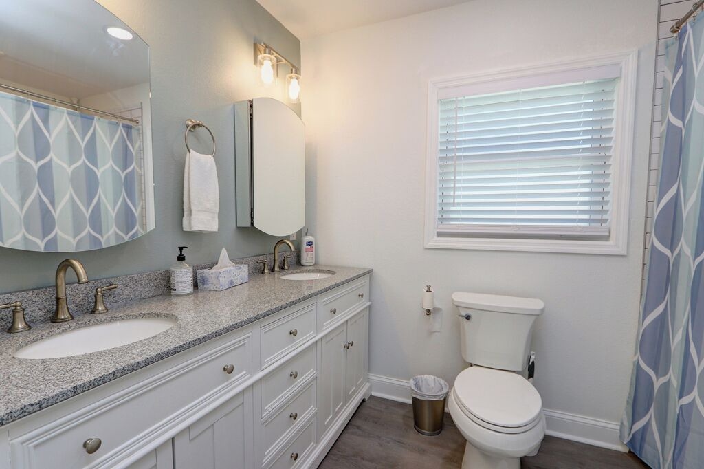Photo of Bathroom in Belle Vista