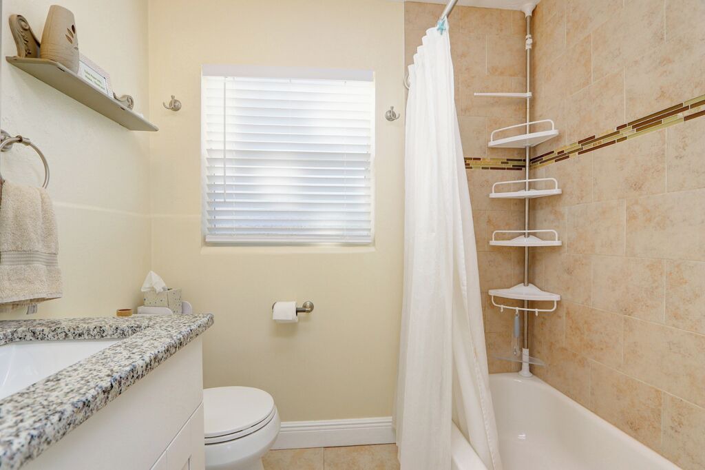 Photo of Bathroom in Belle Vista