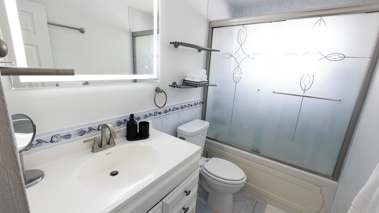 Photo of Bathroom in Sunrise