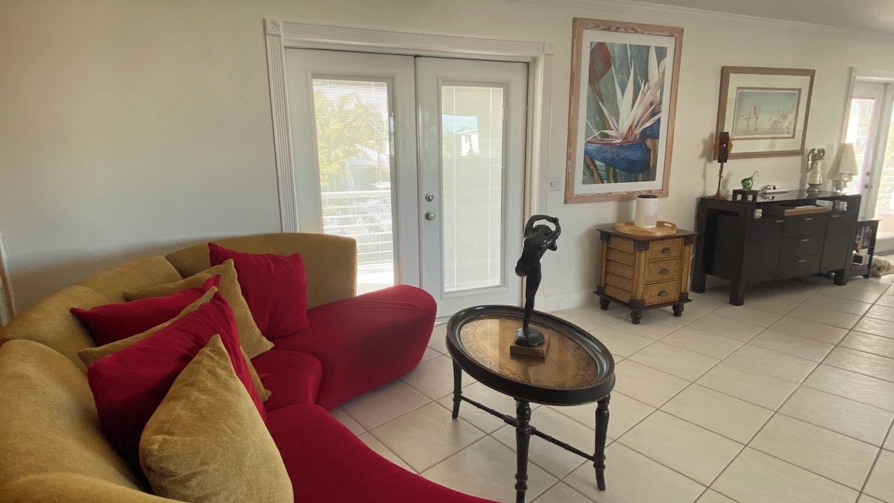 Photo of Livingroom in Indian Waterways