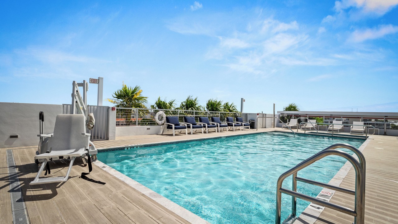 Photo of Outdoor in Bay Harbor Islands