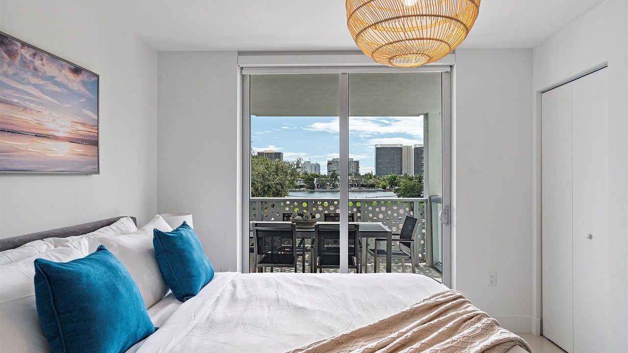 Photo of Bedroom in Bay Harbor Islands