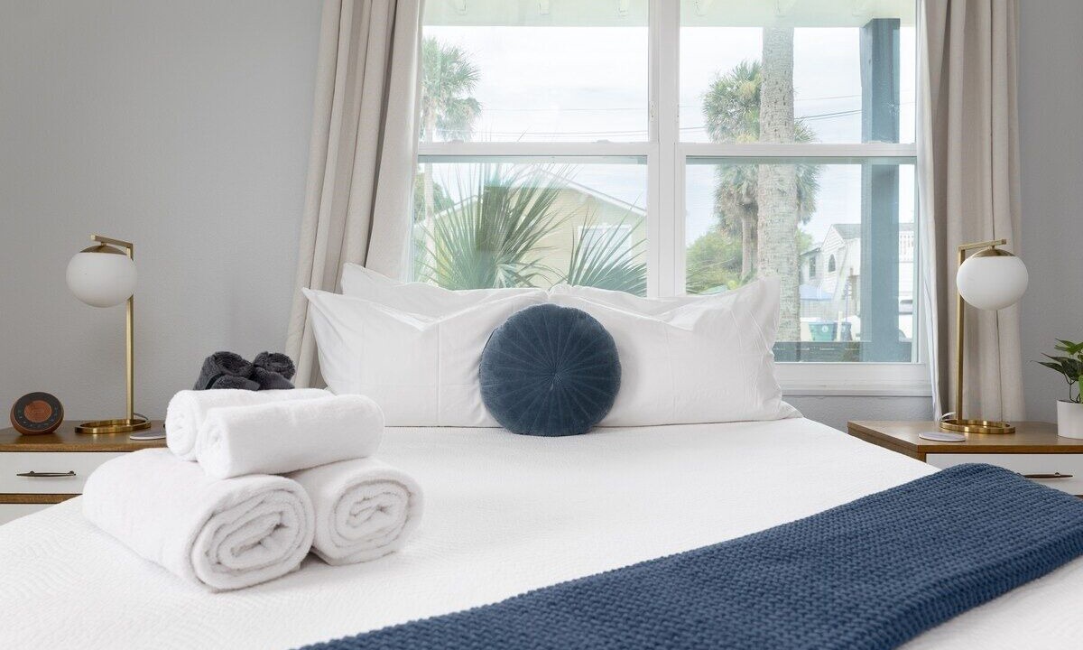 Photo of Bedroom in Neptune Beach