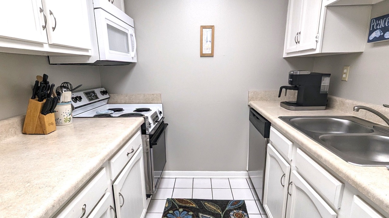 Photo of Kitchen in Avon By The Sea