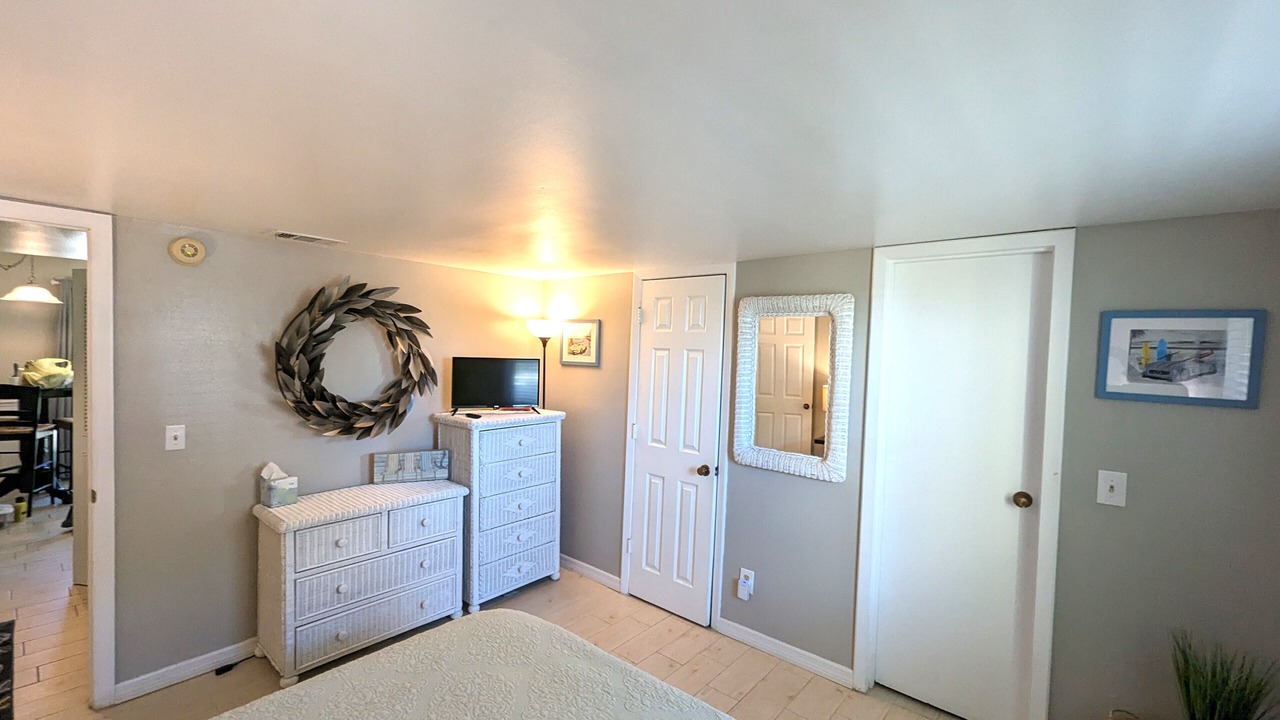 Photo of Bedroom in Avon By The Sea