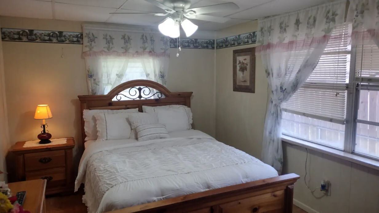 Photo of Bedroom in Sebring