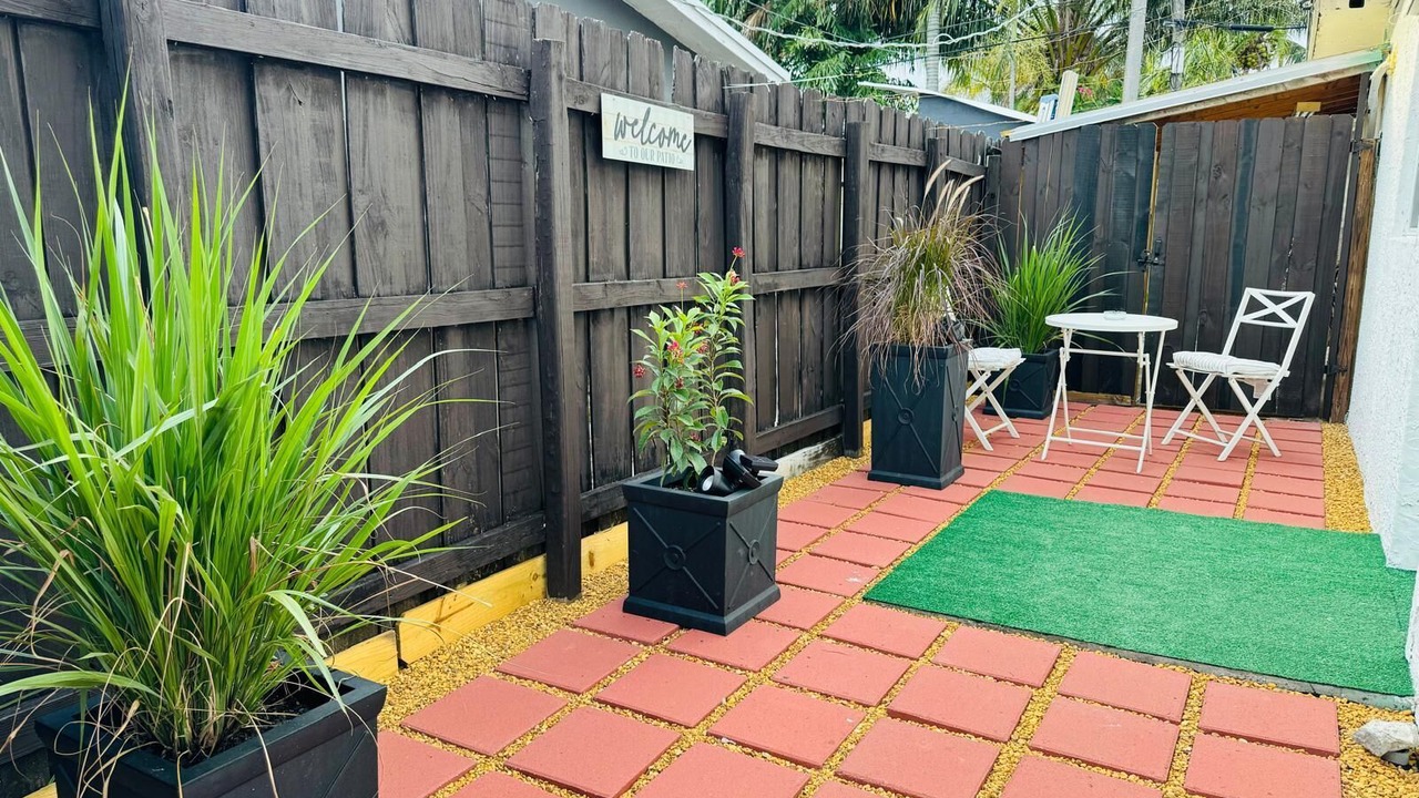 Photo of Patio Balcony in Survey Creek