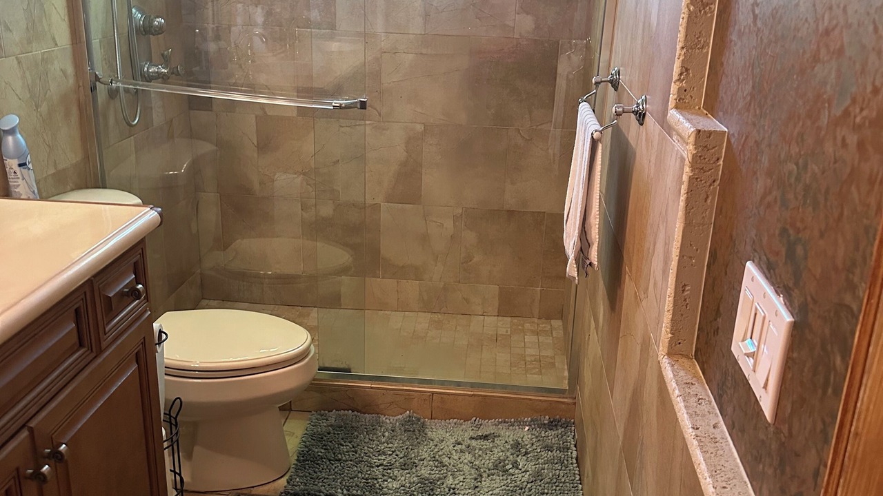 Photo of Bathroom in North Central Hollywood