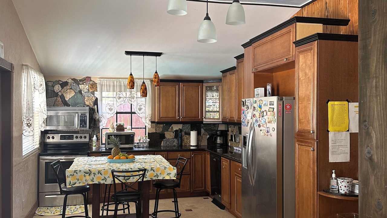Photo of Kitchen in North Central Hollywood