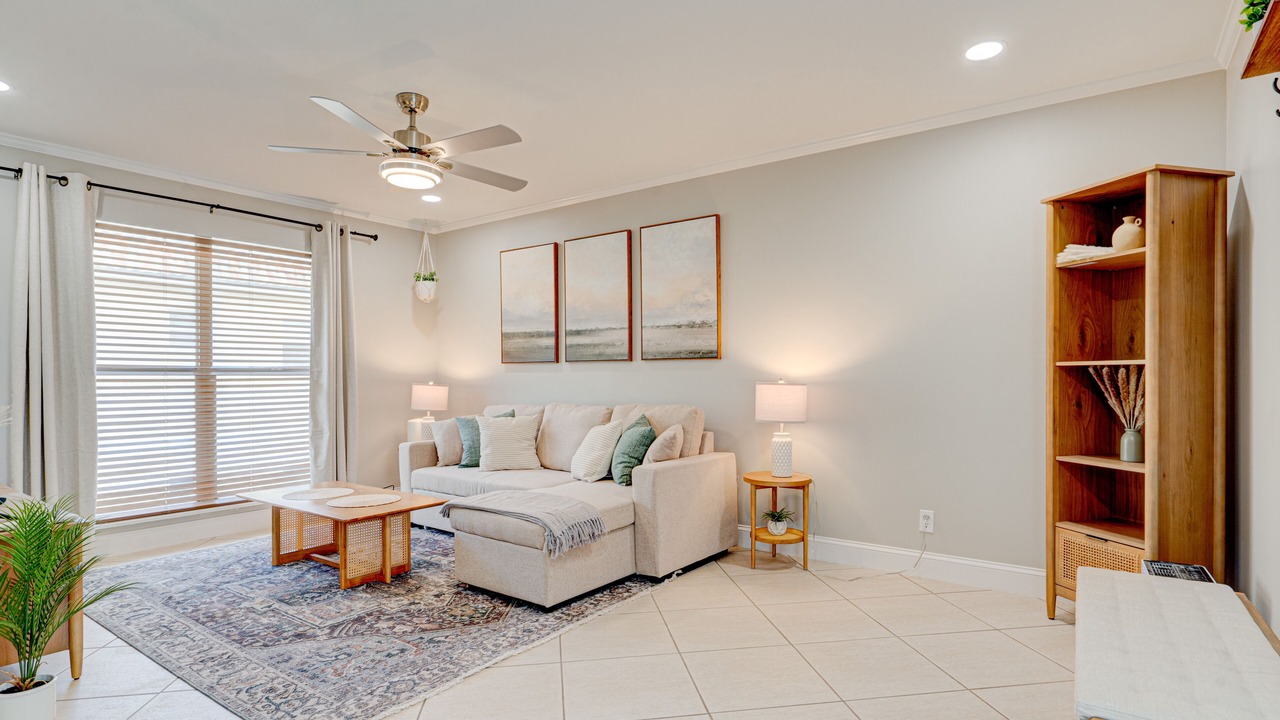 Photo of Livingroom in Florida North Atlantic Coast