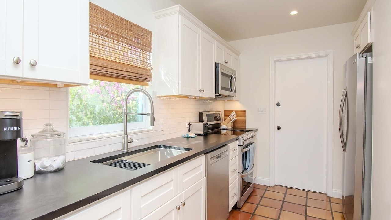 Photo of Kitchen in Bay Crest Park
