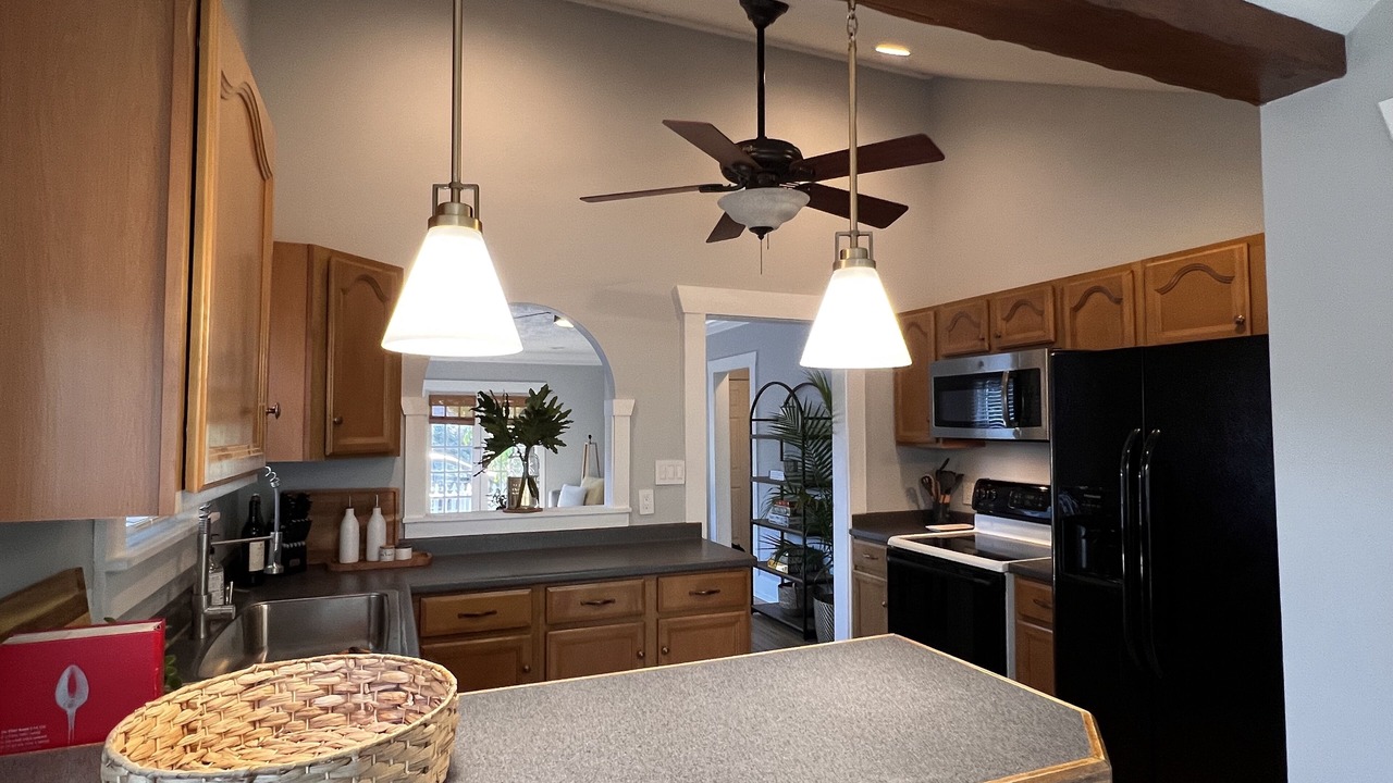 Photo of Kitchen in Crescent Lake