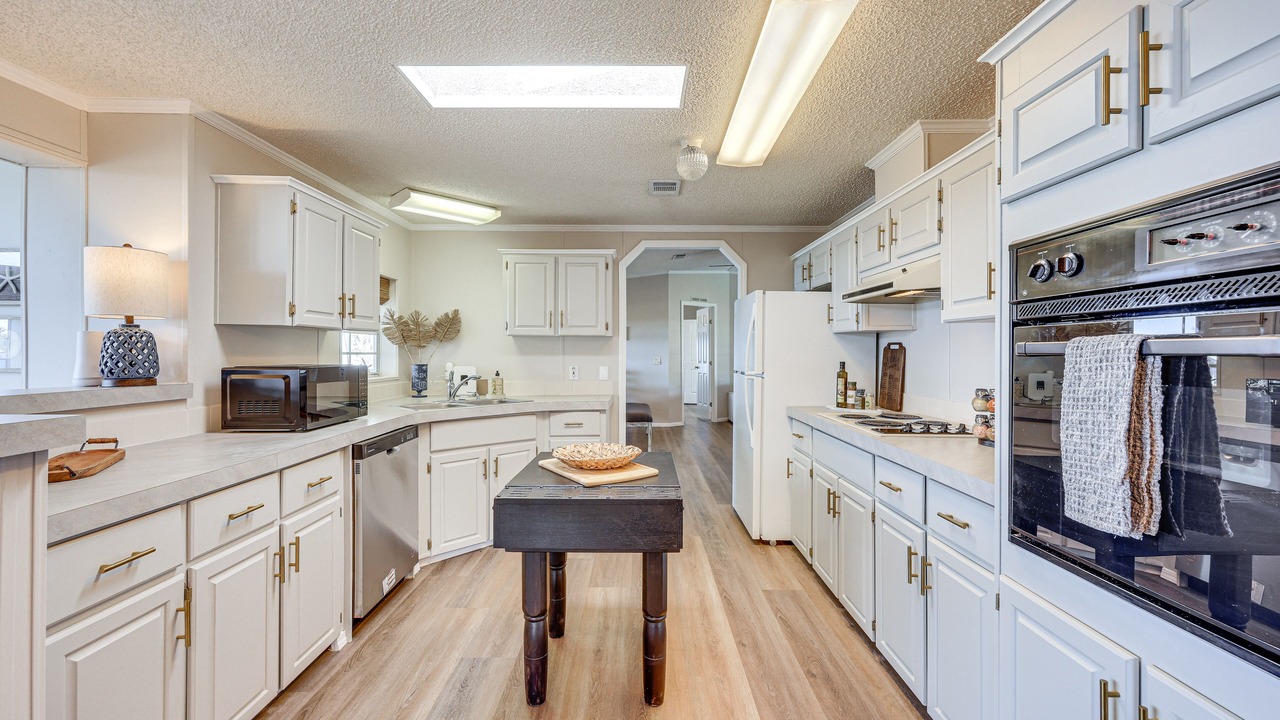 Photo of Kitchen in Doctors Inlet