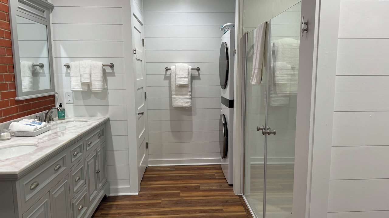 Photo of Bathroom in Apalachicola