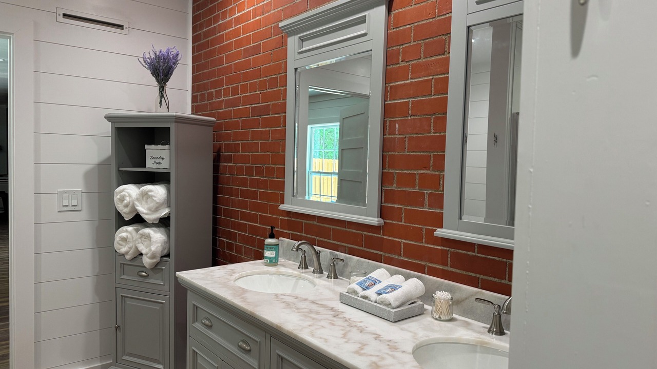 Photo of Bathroom in Apalachicola