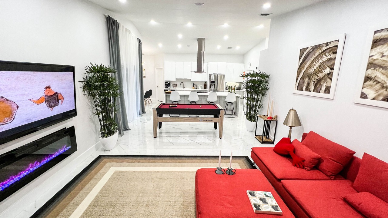 Photo of Bedroom in Dania Beach
