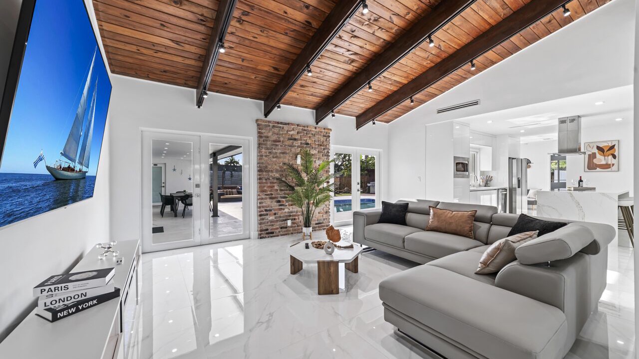 Photo of Bedroom in Miami Gardens