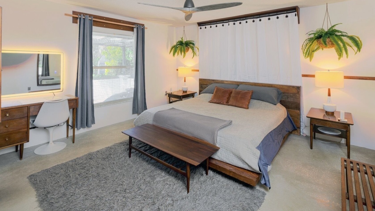 Photo of Bedroom in Fairview Shores