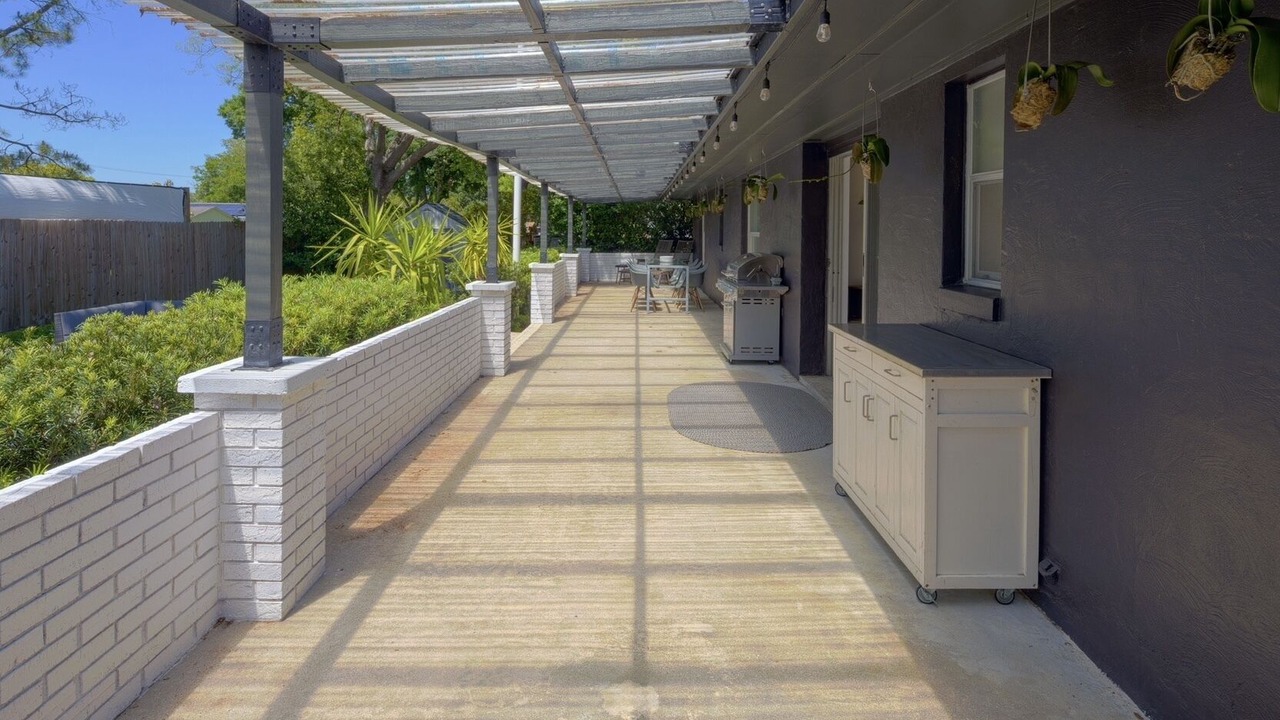 Photo of Patio Balcony in Fairview Shores