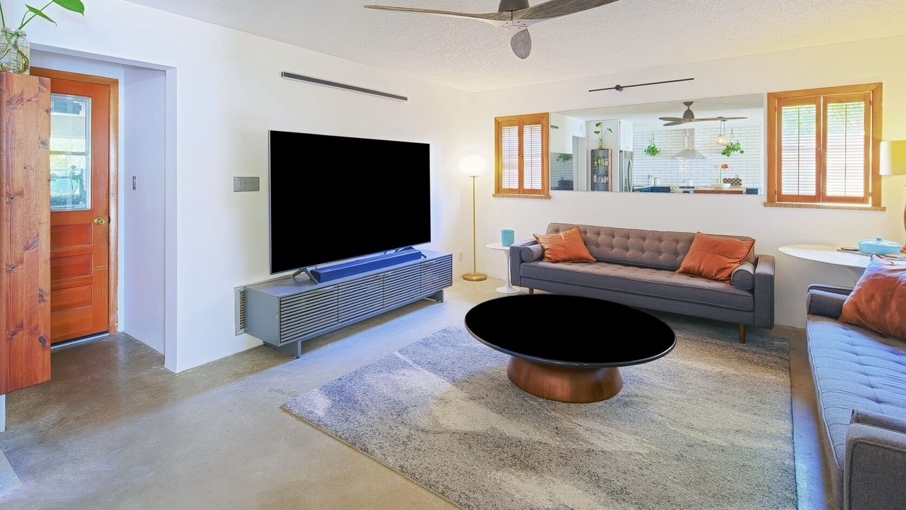 Photo of Livingroom in Fairview Shores