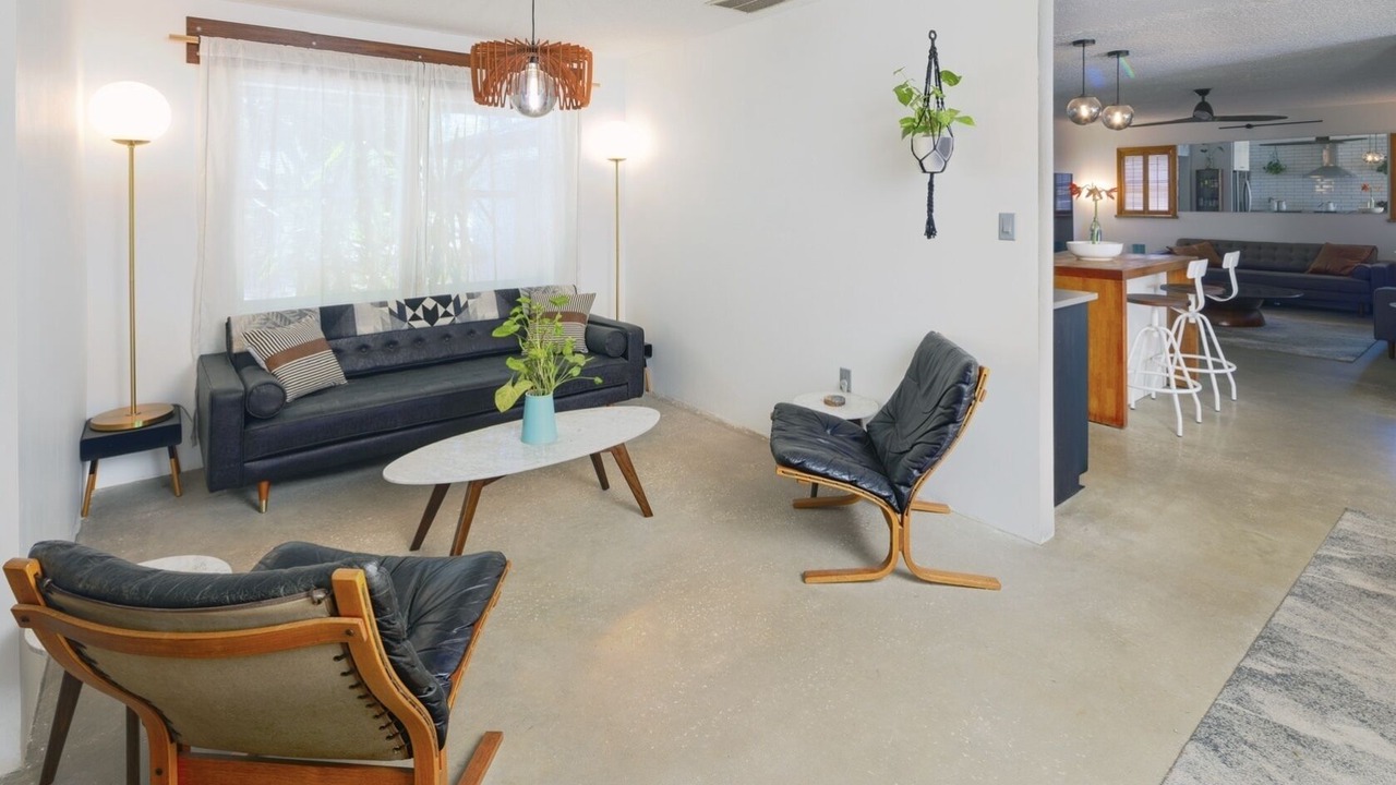 Photo of Livingroom in Fairview Shores