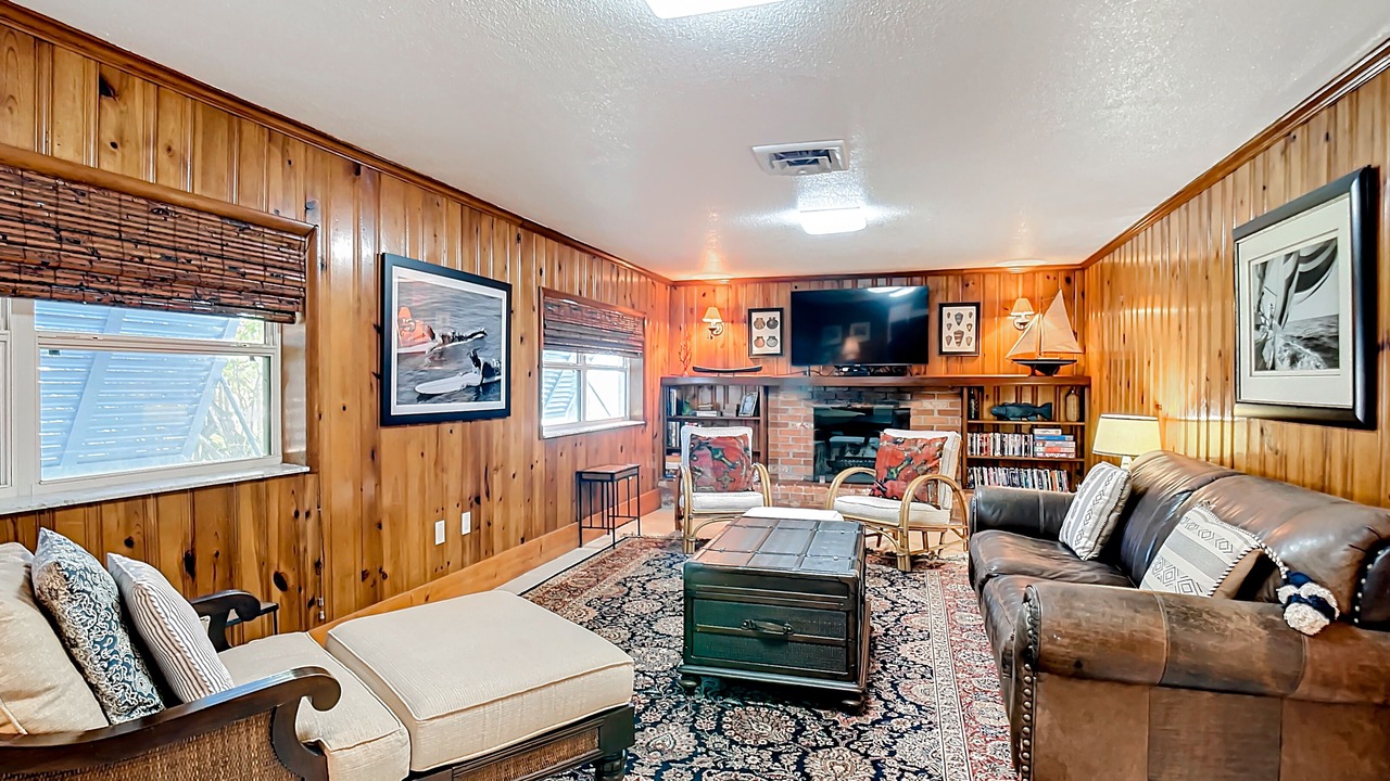 Photo of Livingroom in Cocoa Isles