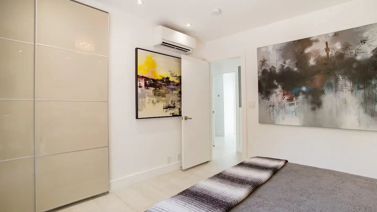 Photo of Bedroom in Harbor Beach