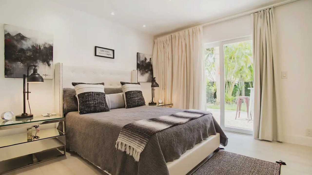 Photo of Bedroom in Harbor Beach