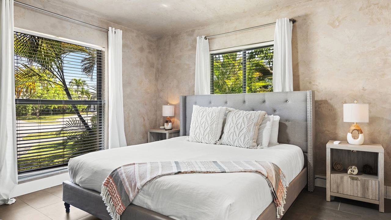 Photo of Bedroom in Ojus