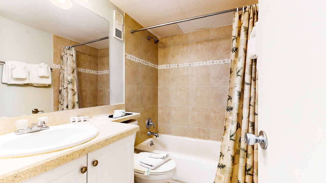 Photo of Bathroom in Lenox Park